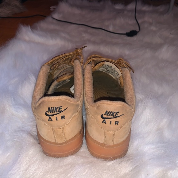 Nike Airforce ‘Flax’ Low - Picture 3 of 4